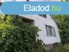 Tiszafldvron csendes lakvezetben csaldi hz elad!