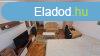 Elad 31 nm-es Feljtott Tglalaks Pcs Belvros 
