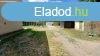 Elad laks, Kecskemt