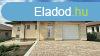 Elad csaldi hz rd, 	RD - FENYVES PARKVROS