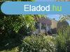 Elad 150 nm-es Csaldi hz Sikls